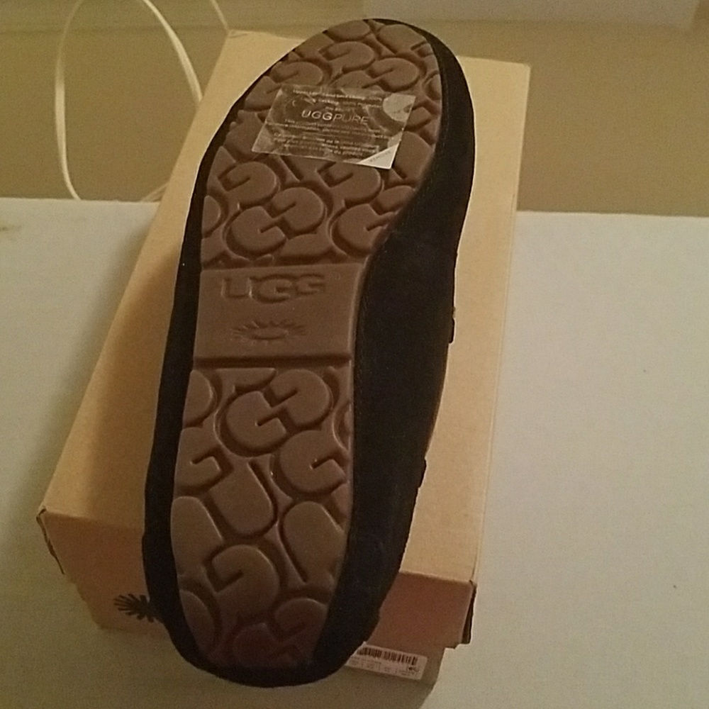 UGG black mocassin - Picture 3 of 5